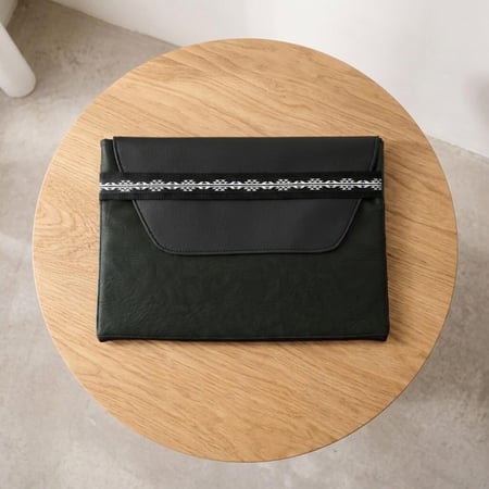 حقيبة لابتوب طويق