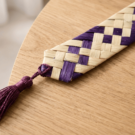 فاصل كتب السعف | بنفسجي