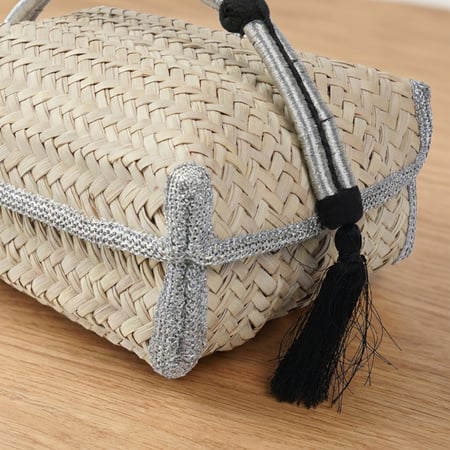 صندوق السعف والعقال - فضي