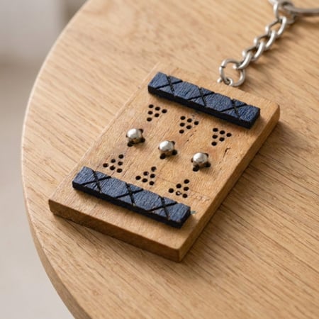 سلسلة مفاتيح باب الدرعية - كحلي