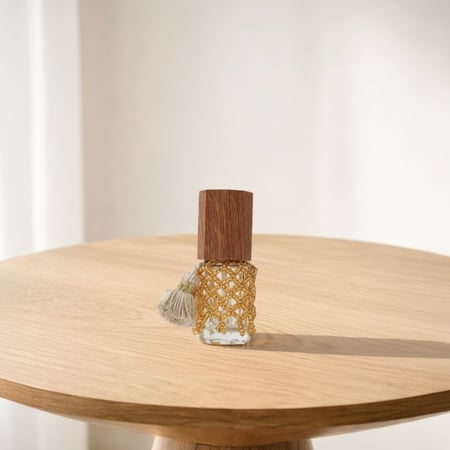 تولة بالخرز الذهبي