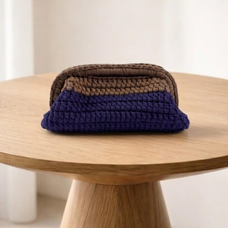 حقيبة يد محبوكة