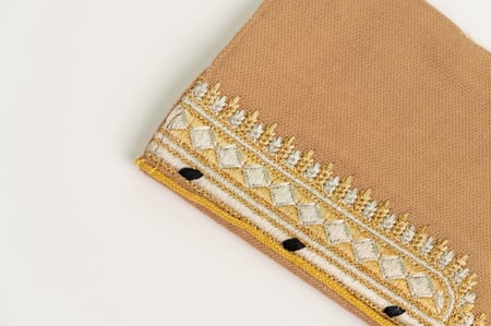 حافظة نظارة بشت مطرز - بني