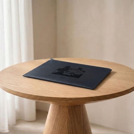 حافظة لابتوب عسير - أسود