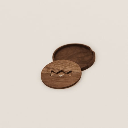 قاعدة أكواب أمجاد