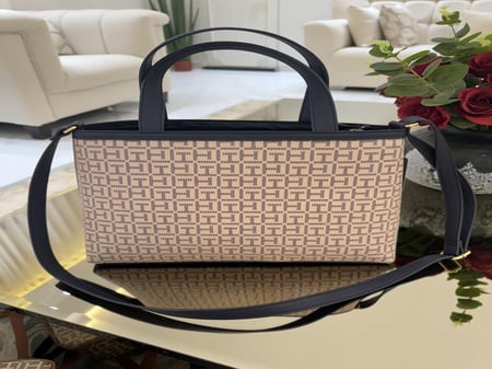 شنطه تومي المتوسطه