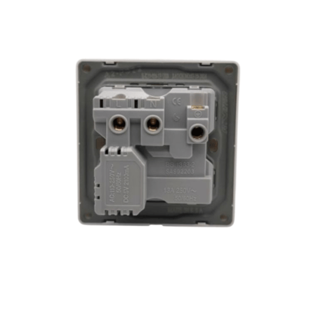 فيش مع مفتاح 13 أمبير مع مدخل USB + Typ -C أبيض وطني - الرائد بلس ALRAED PLUS