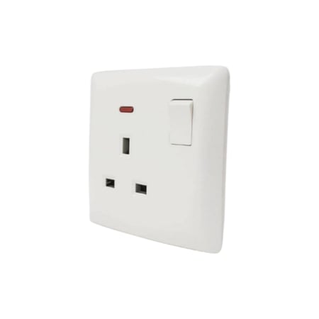 فيش مع مفتاح 13 أمبير أبيض وطني - الرائد بلس ALRAED PLUS