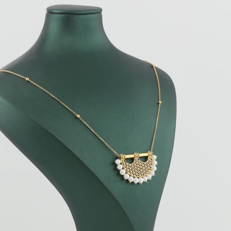 عقد ذهب بتفاصيل صغيره - عيار 18