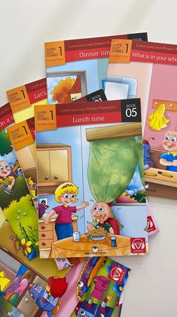 ١٠ قصص اطفال مع صوتيات مستوى ١