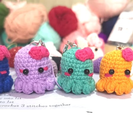 تعليقة جوال - chirality-handmade