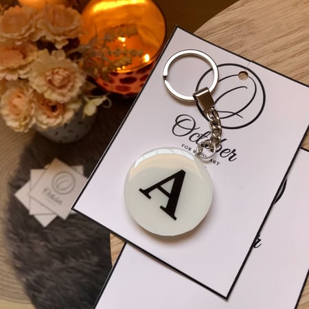 ميدالية white