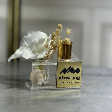 استاند مني عطر وورد