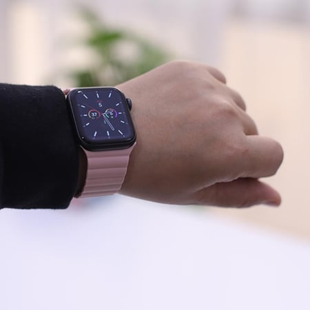 سوار ساعة ابل مغناطيس وردي مقاس 38/40 من نيتزي