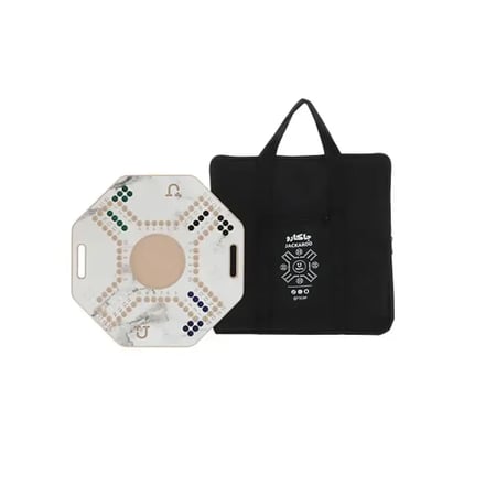 لعبة جاكارو فاخرة لأربع أشخاص بكامل ملحقاتها مع شنطة