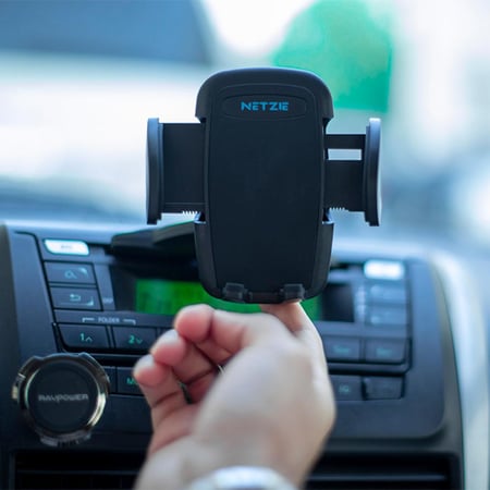 قاعدة للجوال على السي دي من نيتزي