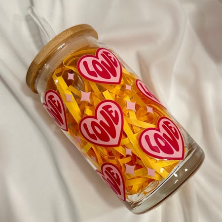 كوب قلوب Love