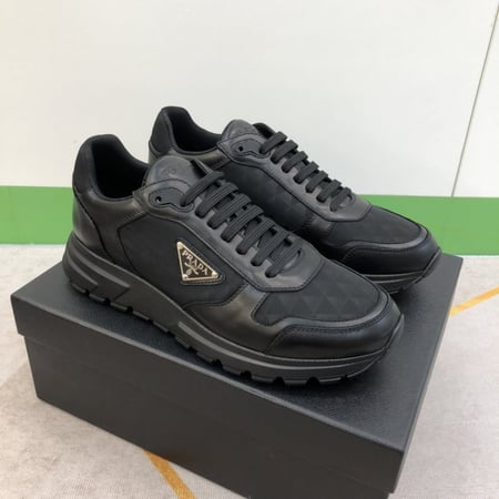 برادا كلاودبست ثندر (Prada Cloudbust Thunder)