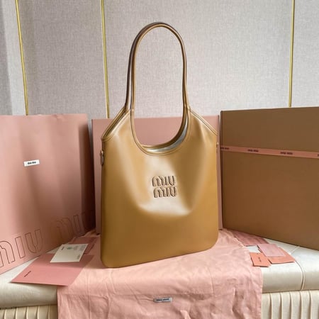 Miu lvy bag 35cm