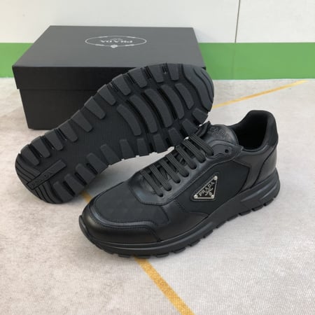 برادا كلاودبست ثندر (Prada Cloudbust Thunder)