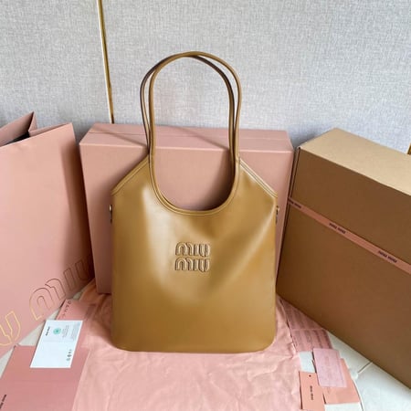 Miu lvy bag 35cm