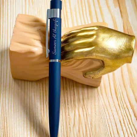 قلم مخمل كحلي  - متجر ايست اند ويست للهدايا