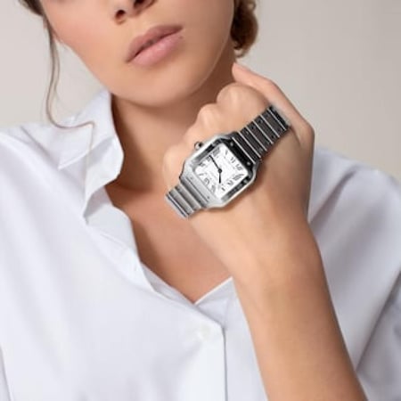 ساعة كارتييه وسط SANTOS DE CARTIER WATCH