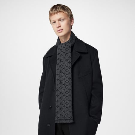 وشاح لويس فيتون رمادي و اسود