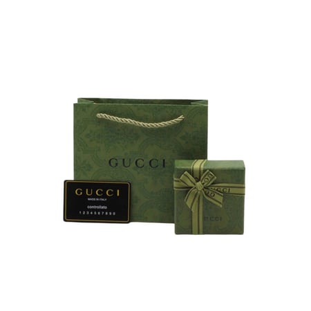 ملحقات قوتشي خضراء