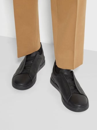 حذاء زينيا SUEDE TRIPLE STITCH™ SNEAKERS