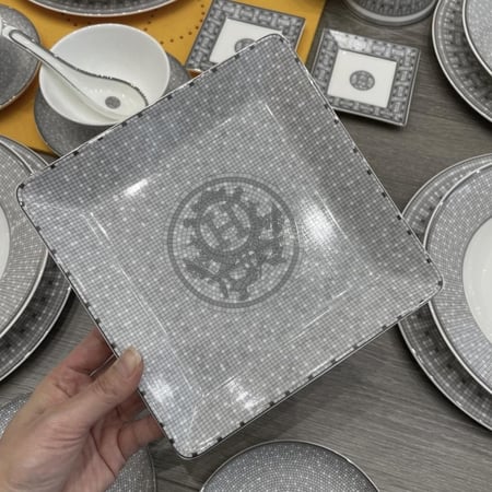 طقم سفره ارميز 41 قطعة  Hermes Set of Forty-One Mosaique au 24 Platinum Table Service