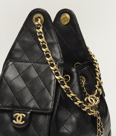 شنطة شانيل سمول كافيار CHANEL 25 SMALL HANDBAG