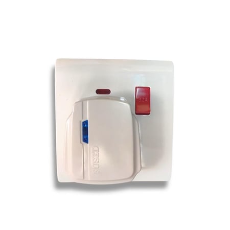 فيش ثلاثي مع رأس فيش ومفتاح 32 امبير