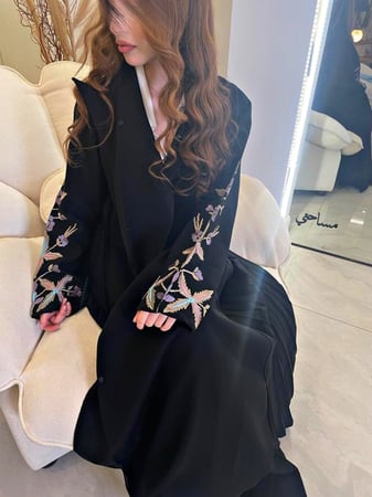 عبايه ورده