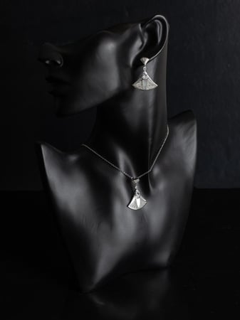 طقم سلسال + حلق بولغاري ديزاين ماركة Elegance Lovers