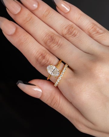 طقم خواتم  Gold OVAL Set فضة مُرصعة بحجر المويسنايت VVS1 ماركة Elegance Lovers