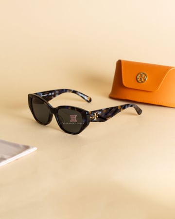 نظارة شمسية نسائية ماركة توري بورش - TY7196U Tortoise