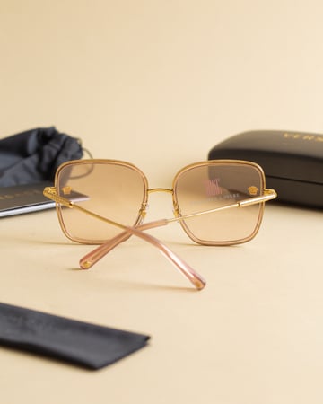 نظارة شمسية نسائية ماركة فرزاتشي