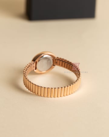 ساعة نسائية ماركة كوتش Sammy Oval Rose Bracelet