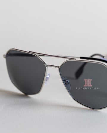 نظارة شمسية رجالية ماركة بربري BE3139