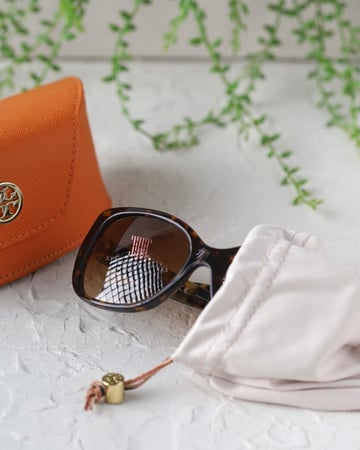 نظارة شمسية نسائية ماركة توري بورش TY7086