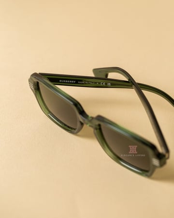 نظارة شمسية للجنسين ماركة بربري