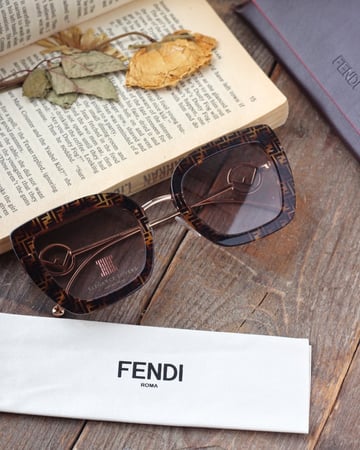 نظارة فندي نسائي