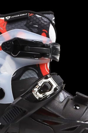 Photo of FLying eagle s5 Buzz kids inline skates