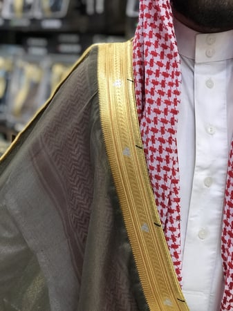 بشت رجالي رسمي لون زيتي غامق قماش كوري قصب فرنسي درجة اولى صناعة سعودية