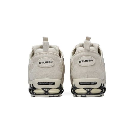 حذاء nike stussy