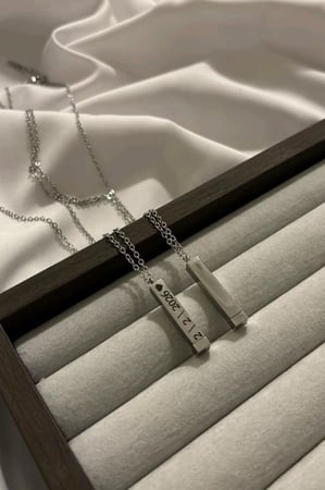 سلسال الذكرى مخصص حسب الطلب