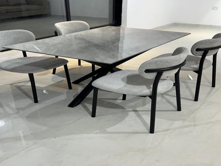 طاولة طعام سرميك 4 كراسي رمادي