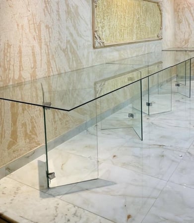 طاولة زجاج سكريت مقاس 100 في 140