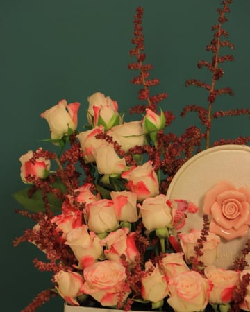 تنسيق تشوكلت بستاني وردة المميز توصيل فوري الرياض